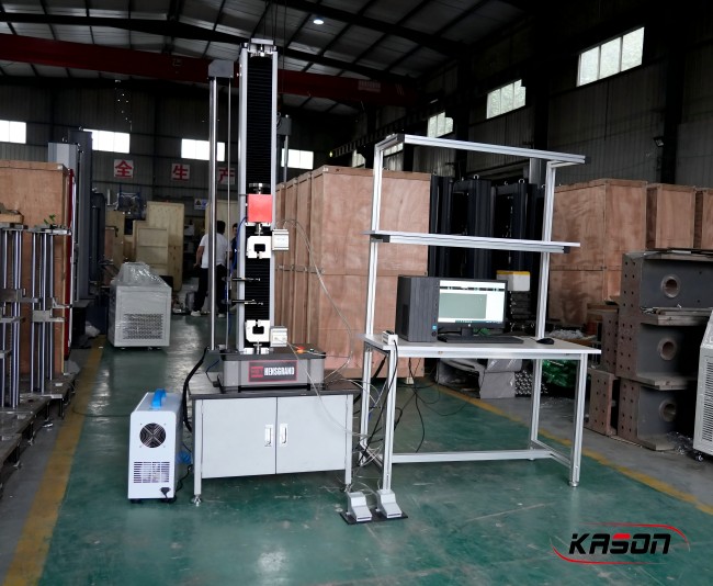 Single Column Universal Testing Machine with Pneumatic Grips for Germany Lab